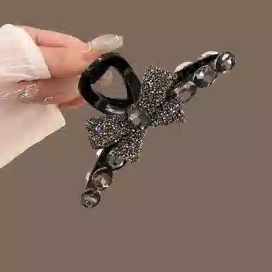 如花梦 闪闪水钻蝴蝶结抓夹后脑勺高级感气质鲨鱼夹日常通勤百搭发饰发卡 亚克力 发夹 女款