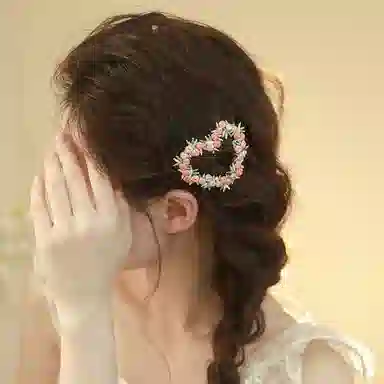 如花梦 粉色爱心花朵高级感后脑勺盘发鲨鱼 亚克力 发夹 女款