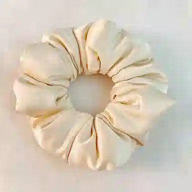 如花梦 芭蕾风褶皱缎面大肠发圈 高级感纯色真丝枕头布艺发饰 日常百搭丸子头扎发头绳 女款