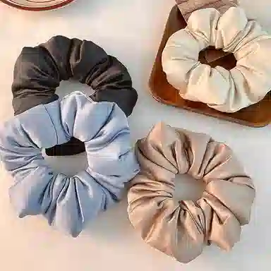 如花梦 芭蕾风褶皱缎面大肠发圈 高级感纯色真丝枕头布艺发饰 日常百搭丸子头扎发头绳 女款