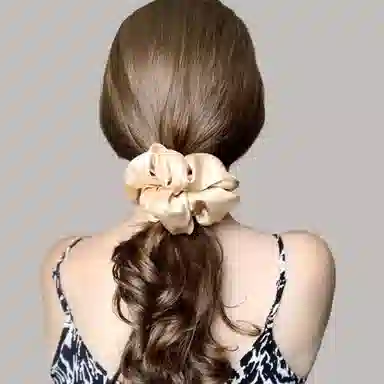 如花梦 芭蕾风褶皱缎面大肠发圈 高级感纯色真丝枕头布艺发饰 日常百搭丸子头扎发头绳 女款