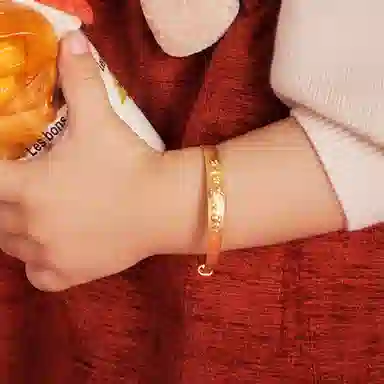 周六福 喜乐兔 岁岁平安宝宝款可调节 足金 按克计价 黄金手镯 儿童款