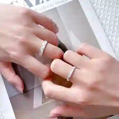 【S999银钟爱久久】 银彦 满天星河对戒 爆闪满天星 甜蜜恋爱心动浪漫 不规则素圈高级轻奢小众开口可调节 足银 戒指 男女同款情侣款