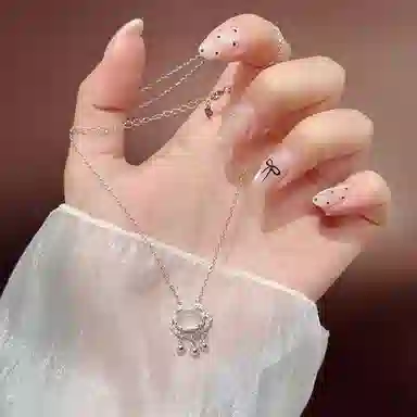 【S925银&平安顺遂】 银彦 吉祥如意锁 国风祥云长命锁 铃铛转运珠 优雅时尚经典设计 气质温柔日常百搭 表白礼盒天然 玉髓 项链 女款