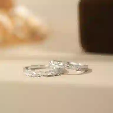 【S999纯银】 银彦 星辰大海对戒 莫比乌斯环环相扣 甜蜜恋爱频率 钟爱久久 开口素圈可调节 足银 戒指 男女同款情侣款