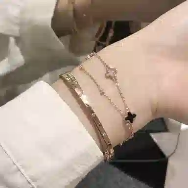 【S999纯银&幸运女孩】 银彦 优雅公主手饰 经典四叶草 双层叠戴手镯  可调节玫瑰金 浪漫仪式感约会告白礼盒 足银 手链 女款