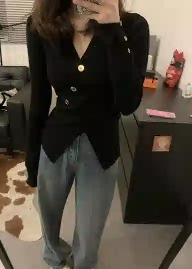 V