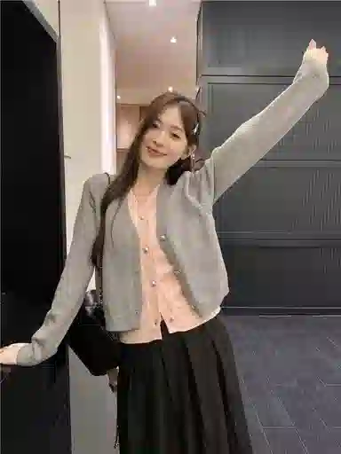 v