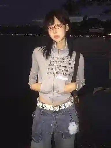 桴生 短款字母印花卫衣 女款
