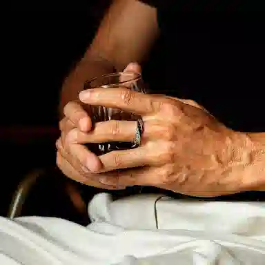 IDEAGEMER Mobius Ring