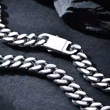 IDEAGEMER Cuba Chain Necklace