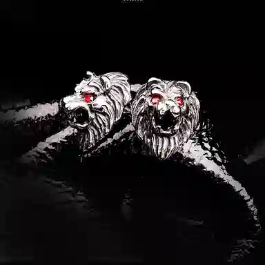 IDEE CREATIVE Lion King Stud Earrings