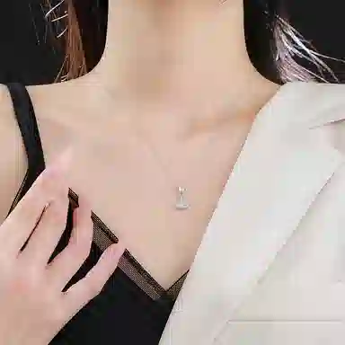 HOLLY RYAN ins S999