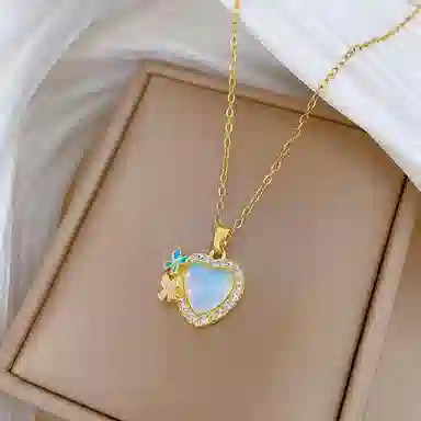 冠饰婵 甜心蝶语 甜美少女心 爱心配双蝴蝶造型 微镶 精致百搭 平平安安万事胜意#好运 琉璃 项链 女款