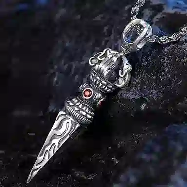 925