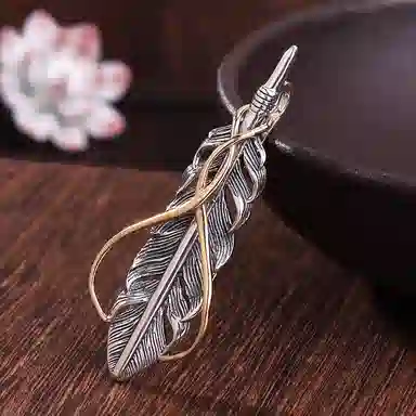 925