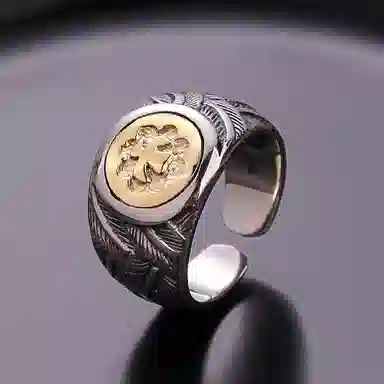 925