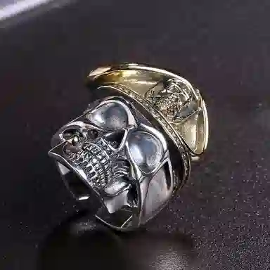 925