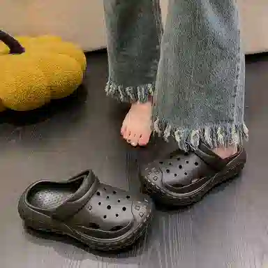 XMISTUO Thick Sole EVA Clogs