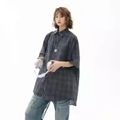 大卫贝肯 韩版复古格子基础款时尚休闲学院风小众褶皱设计随性慵懒感无性别主义宽松百搭轻薄凉爽透气日常通勤翻领短袖衬衫 男女同款