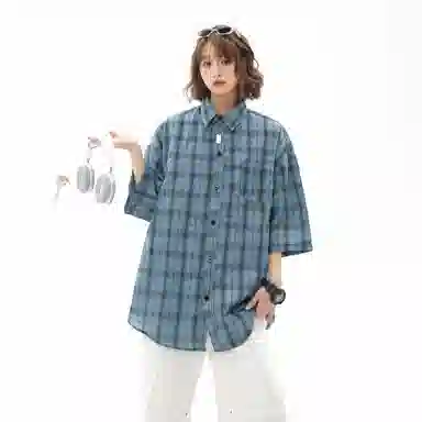 大卫贝肯 韩版复古格子基础款时尚休闲学院风小众褶皱设计随性慵懒感无性别主义宽松百搭轻薄凉爽透气日常通勤翻领短袖衬衫 男女同款