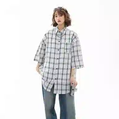 大卫贝肯 韩版复古格子基础款时尚休闲学院风小众褶皱设计随性慵懒感无性别主义宽松百搭轻薄凉爽透气日常通勤翻领短袖衬衫 男女同款