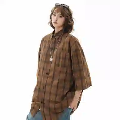 大卫贝肯 韩版复古格子基础款时尚休闲学院风小众褶皱设计随性慵懒感无性别主义宽松百搭轻薄凉爽透气日常通勤翻领短袖衬衫 男女同款