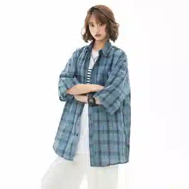 大卫贝肯 韩版复古格子基础款时尚休闲学院风小众褶皱设计随性慵懒感无性别主义宽松百搭轻薄凉爽透气日常通勤翻领短袖衬衫 男女同款