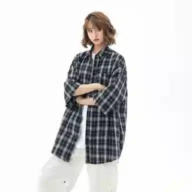 大卫贝肯 韩版复古格子基础款时尚休闲学院风小众褶皱设计随性慵懒感无性别主义宽松百搭轻薄凉爽透气日常通勤翻领短袖衬衫 男女同款