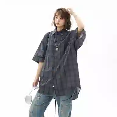 大卫贝肯 韩版复古格子基础款时尚休闲学院风小众褶皱设计随性慵懒感无性别主义宽松百搭轻薄凉爽透气日常通勤翻领短袖衬衫 男女同款