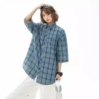 大卫贝肯 韩版复古格子基础款时尚休闲学院风小众褶皱设计随性慵懒感无性别主义宽松百搭轻薄凉爽透气日常通勤翻领短袖衬衫 男女同款