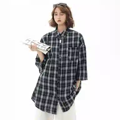 大卫贝肯 韩版复古格子基础款时尚休闲学院风小众褶皱设计随性慵懒感无性别主义宽松百搭轻薄凉爽透气日常通勤翻领短袖衬衫 男女同款