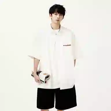 大卫贝肯 潮牌美式高级感重叠撞色字母小众设计时尚基础款纯色简约复古休闲运动百搭透气冰丝宽松翻领单排扣冰感短袖衬衫 男女同款