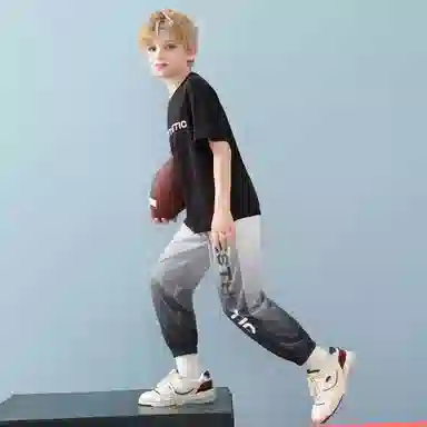 儿童款 唐狮童装 字母印花圆领短袖上衣松紧腰束脚裤休闲运动套装 黑色