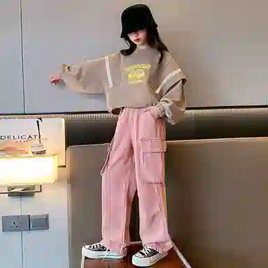 唐狮童装 字母印花圆领套头卫衣双口袋宽松直筒长裤休闲运动套装 儿童款 浅咖色