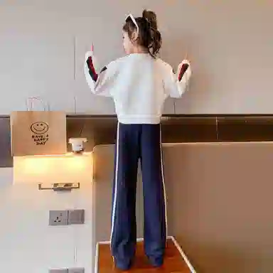 唐狮童装 时尚洋气爱心上衣卫裤休闲运动套装 儿童款