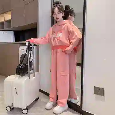 唐狮童装 简约字母蝴蝶连帽卫衣松紧腰口袋长裤休闲运动套装 儿童款 桃色