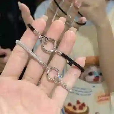 MINTLEAF Mobius Bracelet