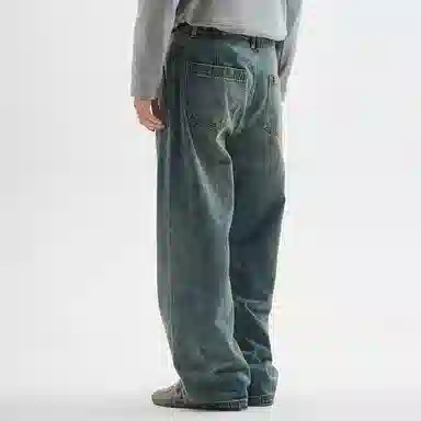 BUTTBILL 13