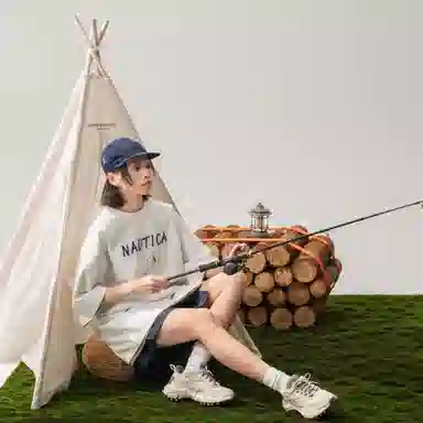 nautica white sail T