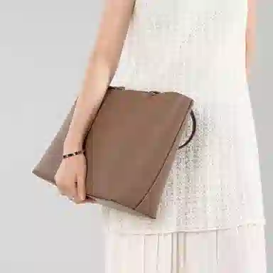 Chrisdien Deny Tote Bag