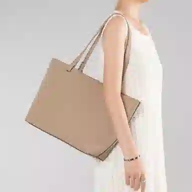 Chrisdien Deny Tote Bag