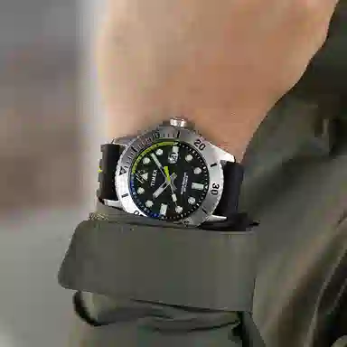 Timex Quartz Black Dial Men's Watch