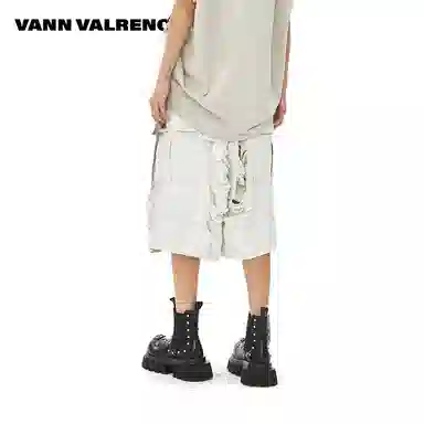 VANN VALRENC