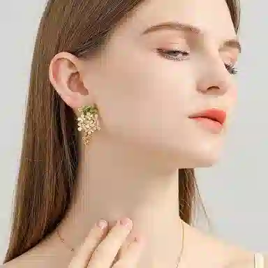 18k925