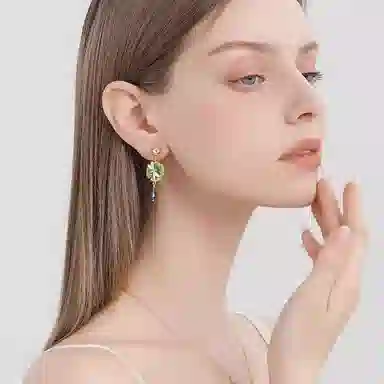 18k925