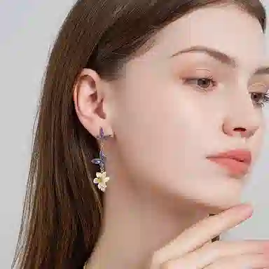 18k925