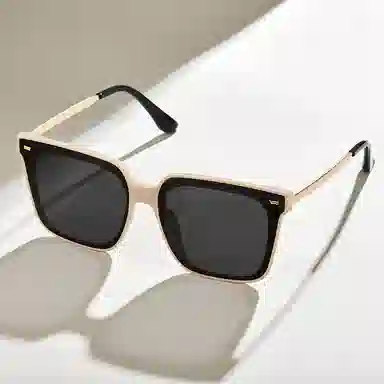 MUYKUY Sunglasses