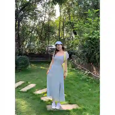 米米子 修身适中方领短袖连衣裙 女款