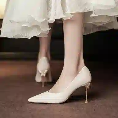 KATHRYN WILSON 8.5cm